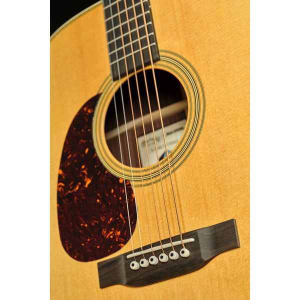 Martin Guitar D-28 Billy Strings LH