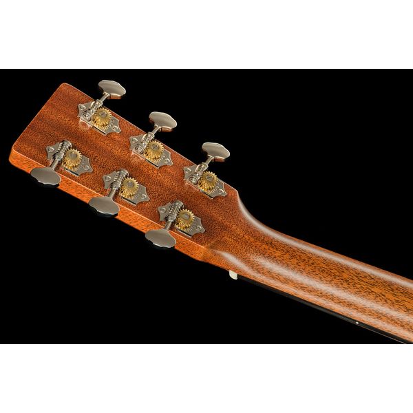 Martin Guitar 00017 LH