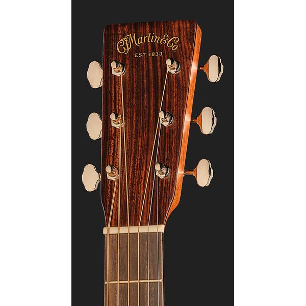 Martin Guitar 00018