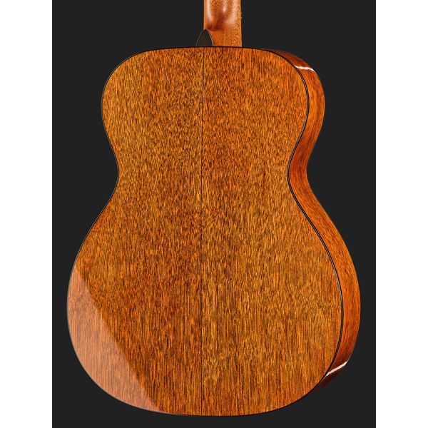 Martin Guitar 00018