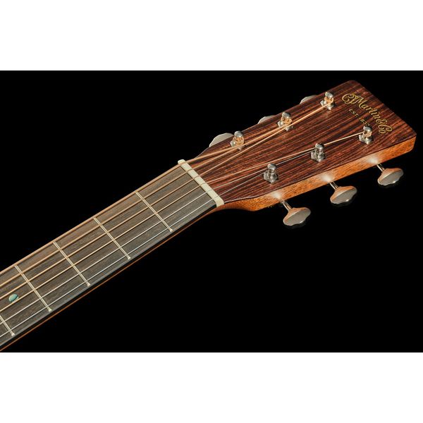 Martin Guitar 00018