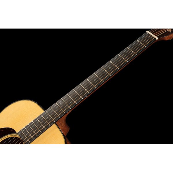 Martin Guitar 00018 LH