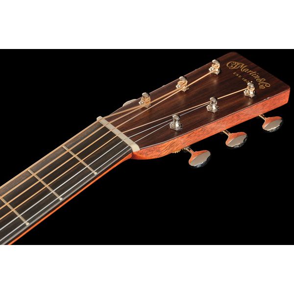 Martin Guitar OM28