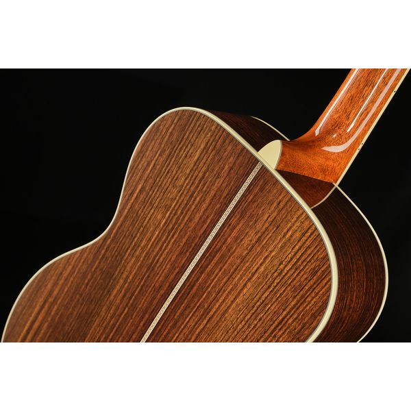 Martin Guitar 00042