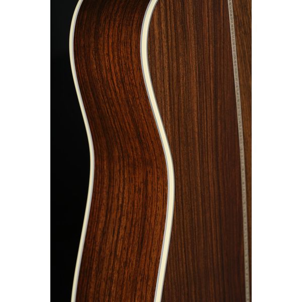 Martin Guitar HD35