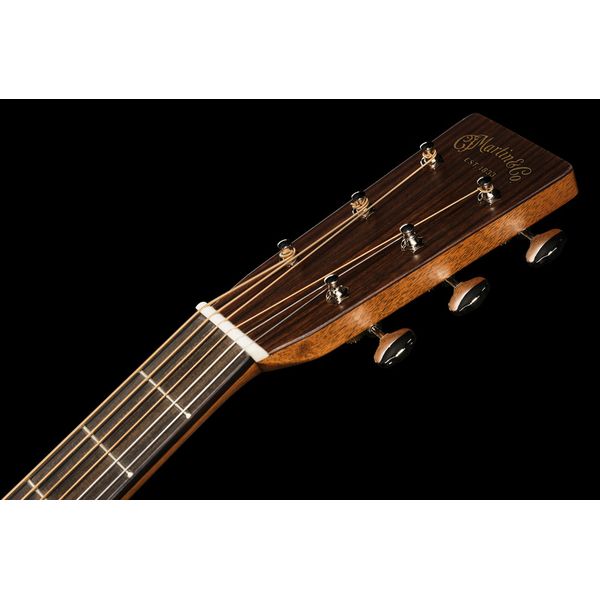 Martin Guitar HD28 Sunburst