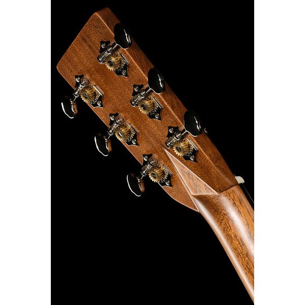 Martin Guitar HD28 Sunburst