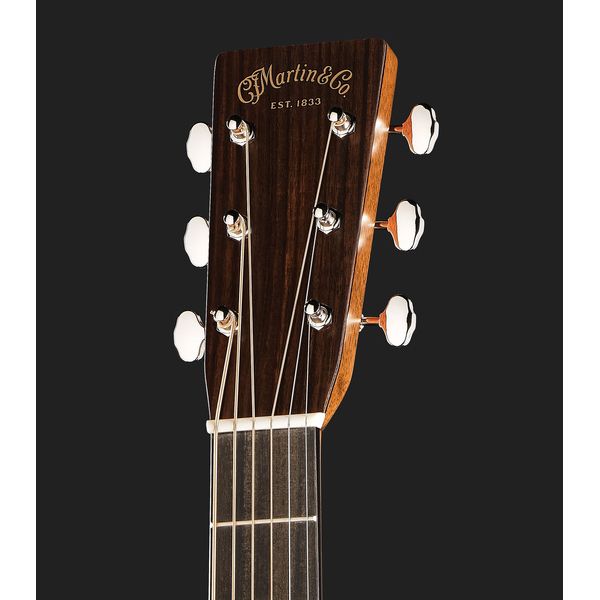 Martin Guitar HD28 Sunburst