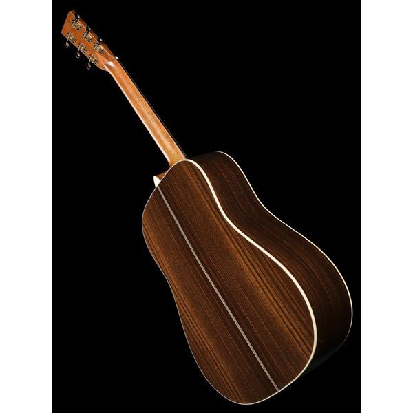 Martin Guitar HD28 Sunburst