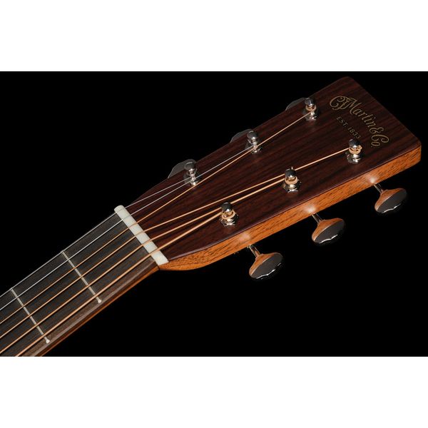 Martin Guitar HD28 Sunburst LH