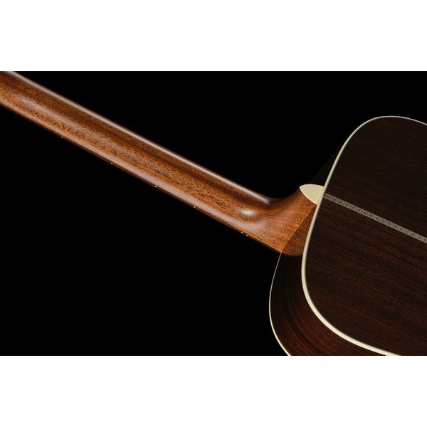 Martin Guitar HD28 Sunburst LH