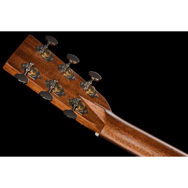 Martin Guitar HD28 Sunburst LH