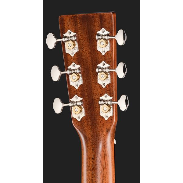 Martin Guitar 0018