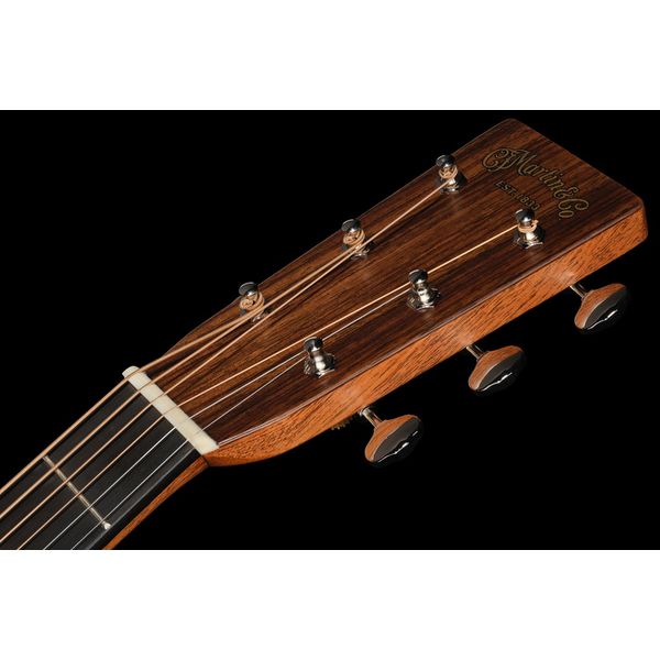 Martin Guitar 0028