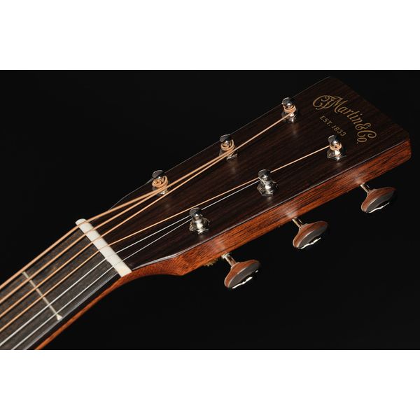 Martin Guitar D18