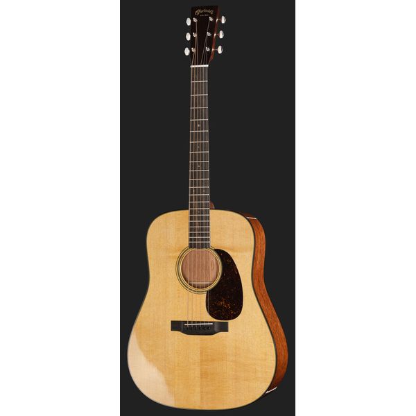 Martin Guitar D18