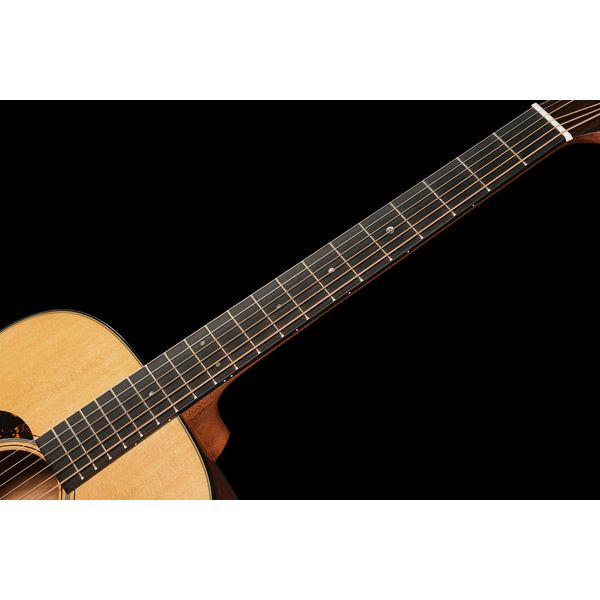 Martin Guitar D-18 Satin LH