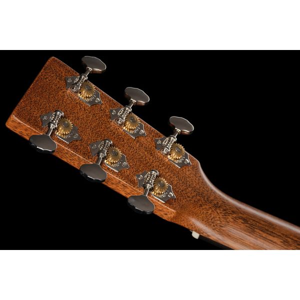 Martin Guitar D18 Sunburst