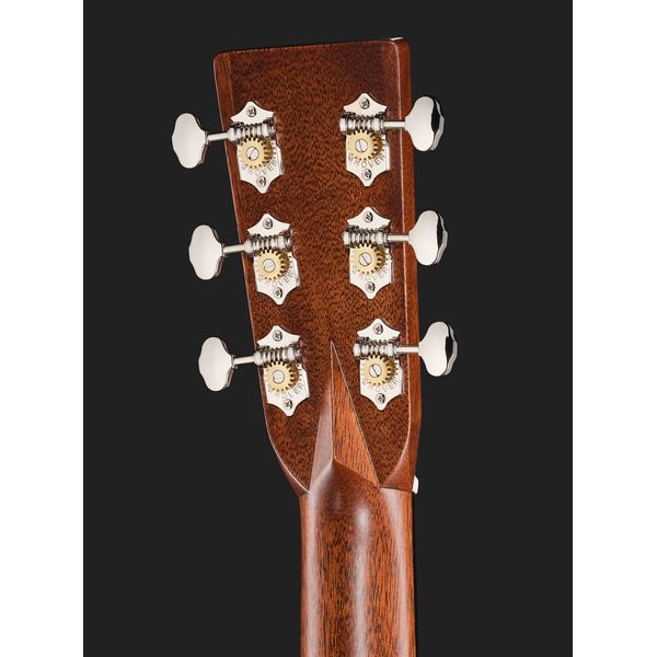 Martin Guitar OM28E
