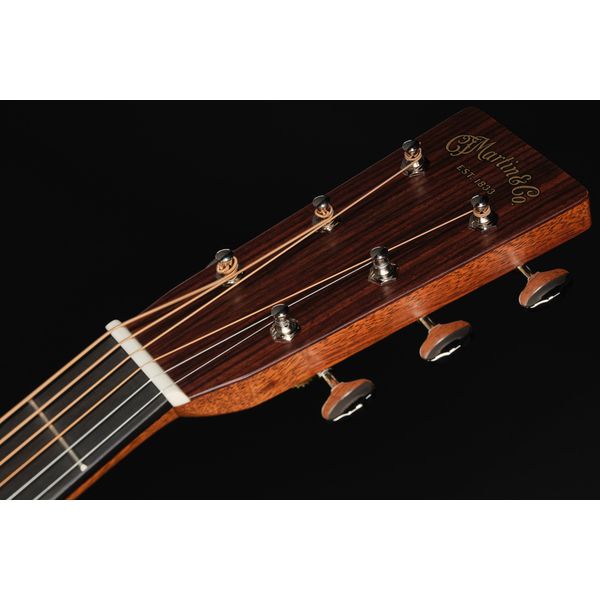 Martin Guitar OM28E