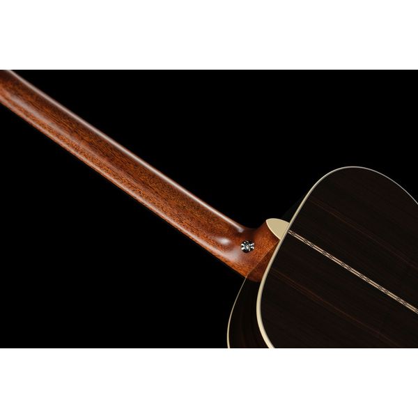 Martin Guitar OM28E