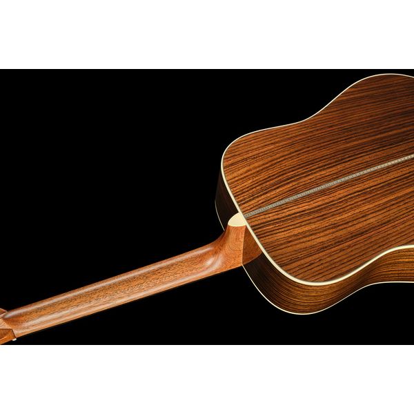 Martin Guitar HD28