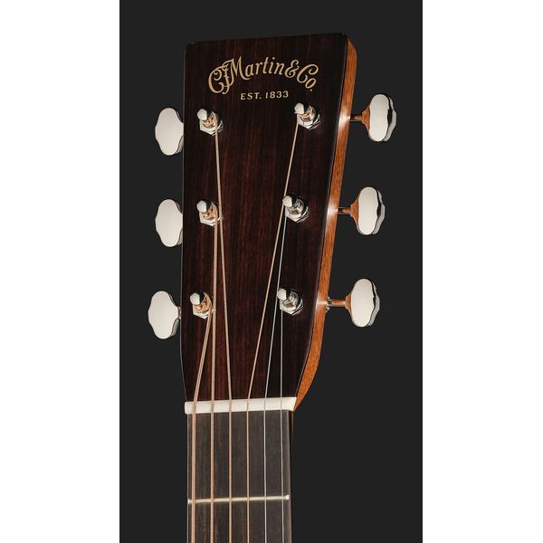 Martin Guitar HD28 Ambertone