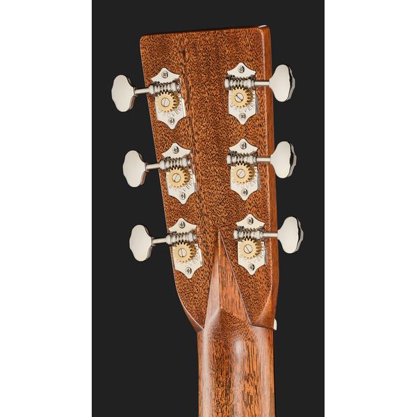 Martin Guitar HD28 Ambertone
