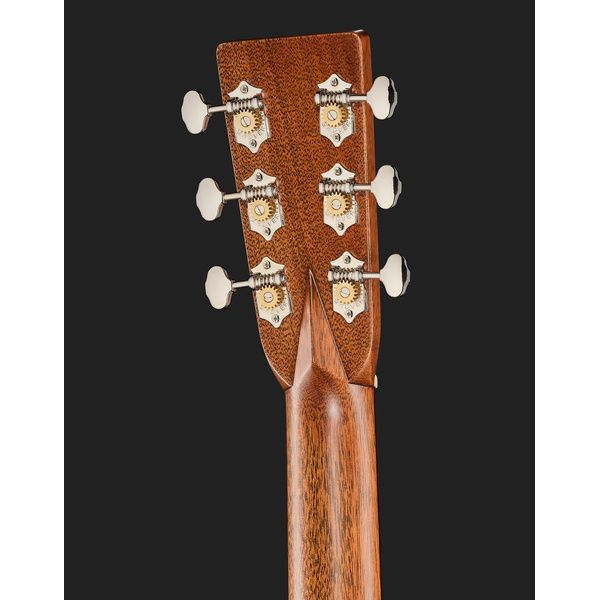 Martin Guitar HD28 Ambertone LH