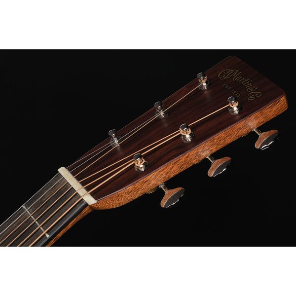 Martin Guitar HD28 Ambertone LH