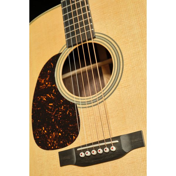 Martin Guitar HD28 LH