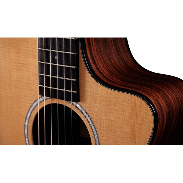 Taylor 212ce-N Plus