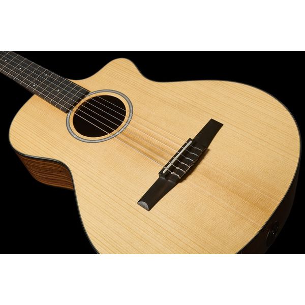 Taylor 212ce-N Plus