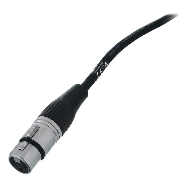 the sssnake SK233-1,5 angled XLR Patch MF