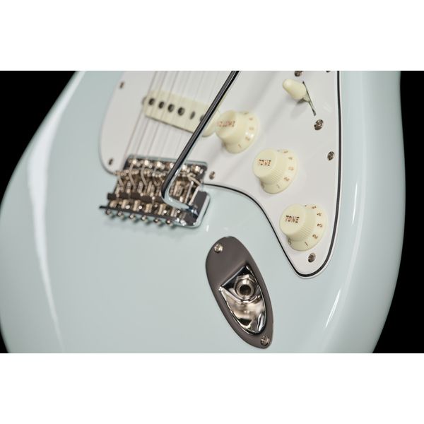 Fender AV II 65 Strat RW SNB