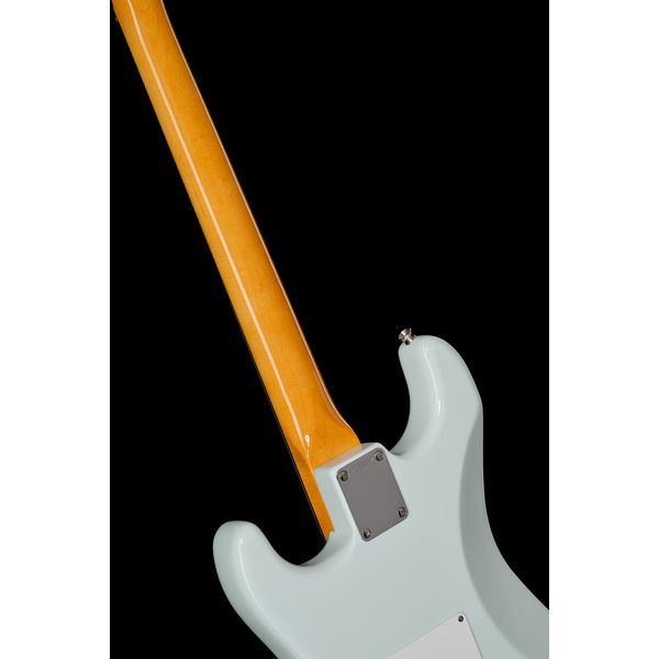 Fender AV II 65 Strat RW SNB