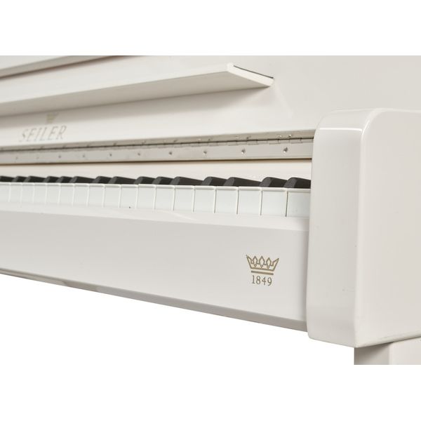 Seiler 122 Ritmo, white polished