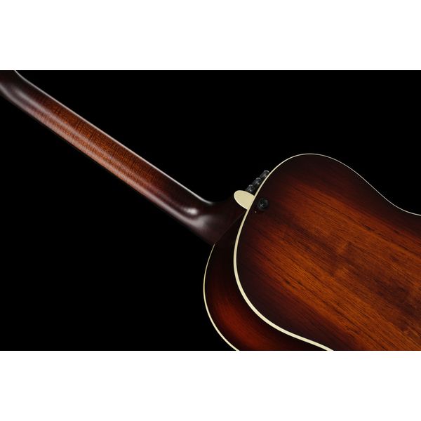 Taylor Custom #2: C17e B5002