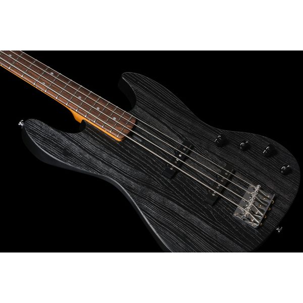 Marcus Miller V6-4 Sandblasted BK