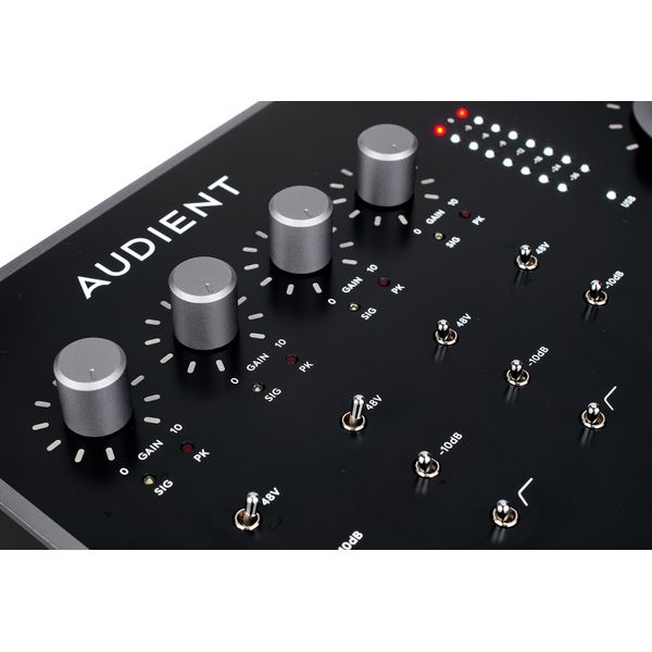 EVE Audio SC207 ID44 Bundle