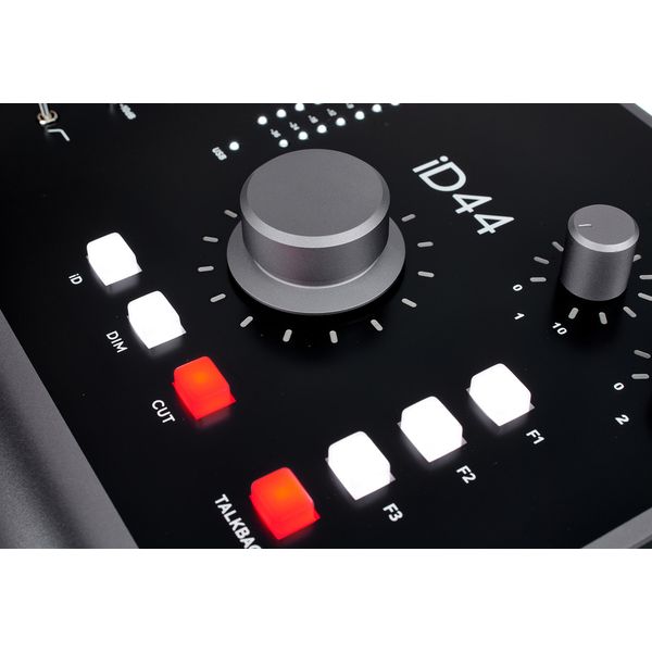 EVE Audio SC207 ID44 Bundle