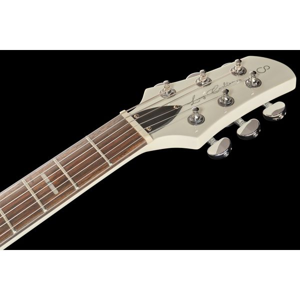 Larry Carlton Q3 Antique White