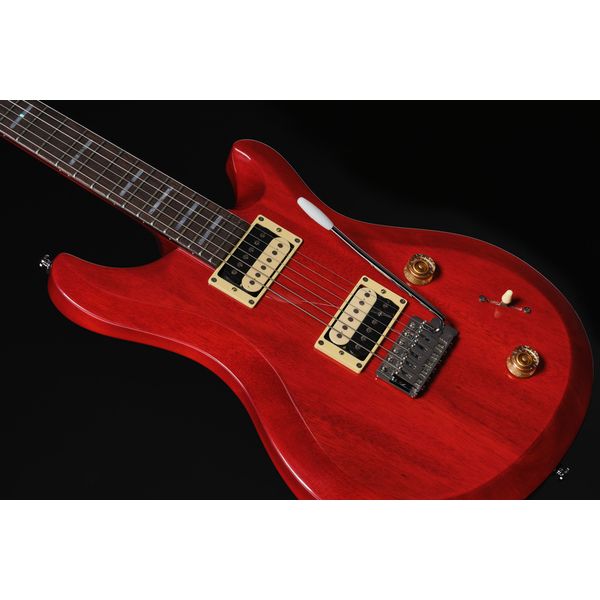 Larry Carlton Q3 Vintage Cherry