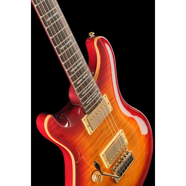 Larry Carlton Q7 Tobacco Sunburst LH
