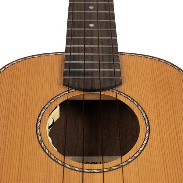 Cascha Cedar Concert Uku Solid Top EQ