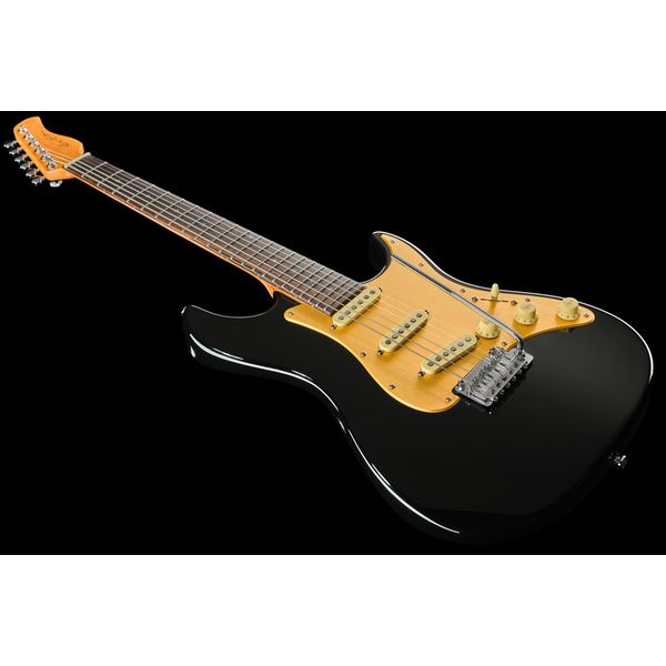 Larry Carlton S7 BK New Gen