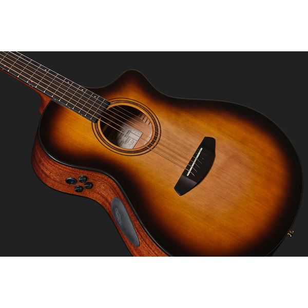 Breedlove Solo Pro Concert CE EB
