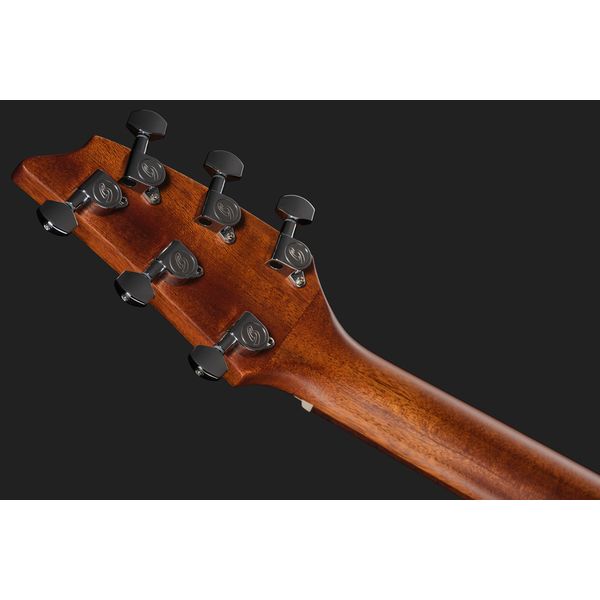 Breedlove Discovery S Concert ED CE