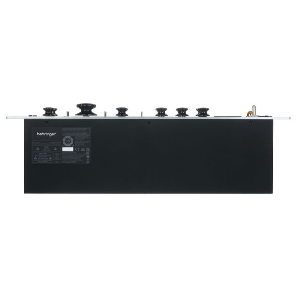 Behringer 676
