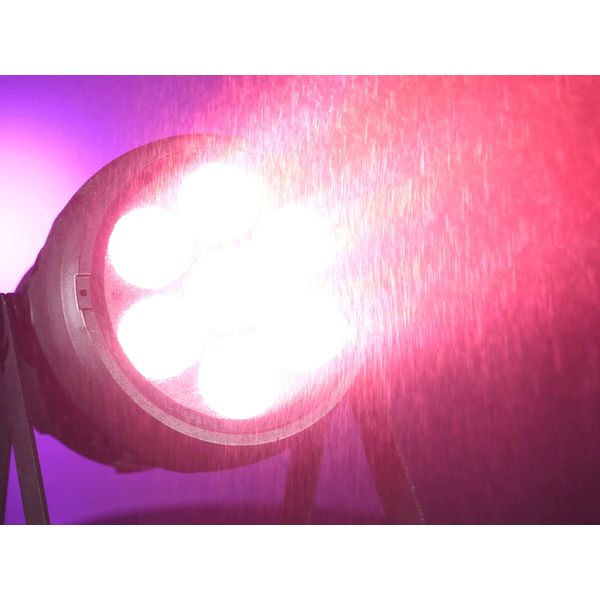 Eurolite AKKU IP PAR 7 QCL CRMX MK2